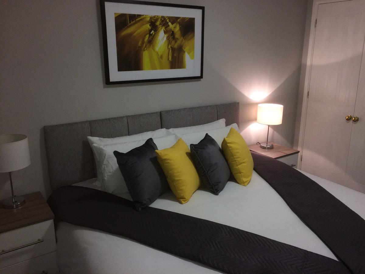 Delight Marvel - Orchard House Villa Swindon Bagian luar foto