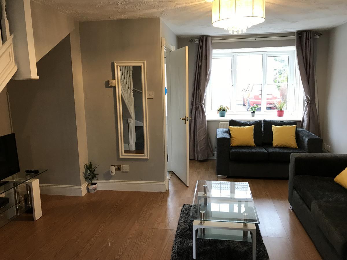Delight Marvel - Orchard House Villa Swindon Bagian luar foto