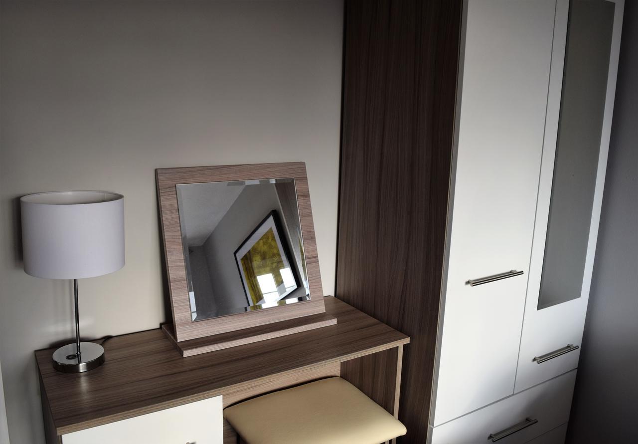 Delight Marvel - Orchard House Villa Swindon Bagian luar foto